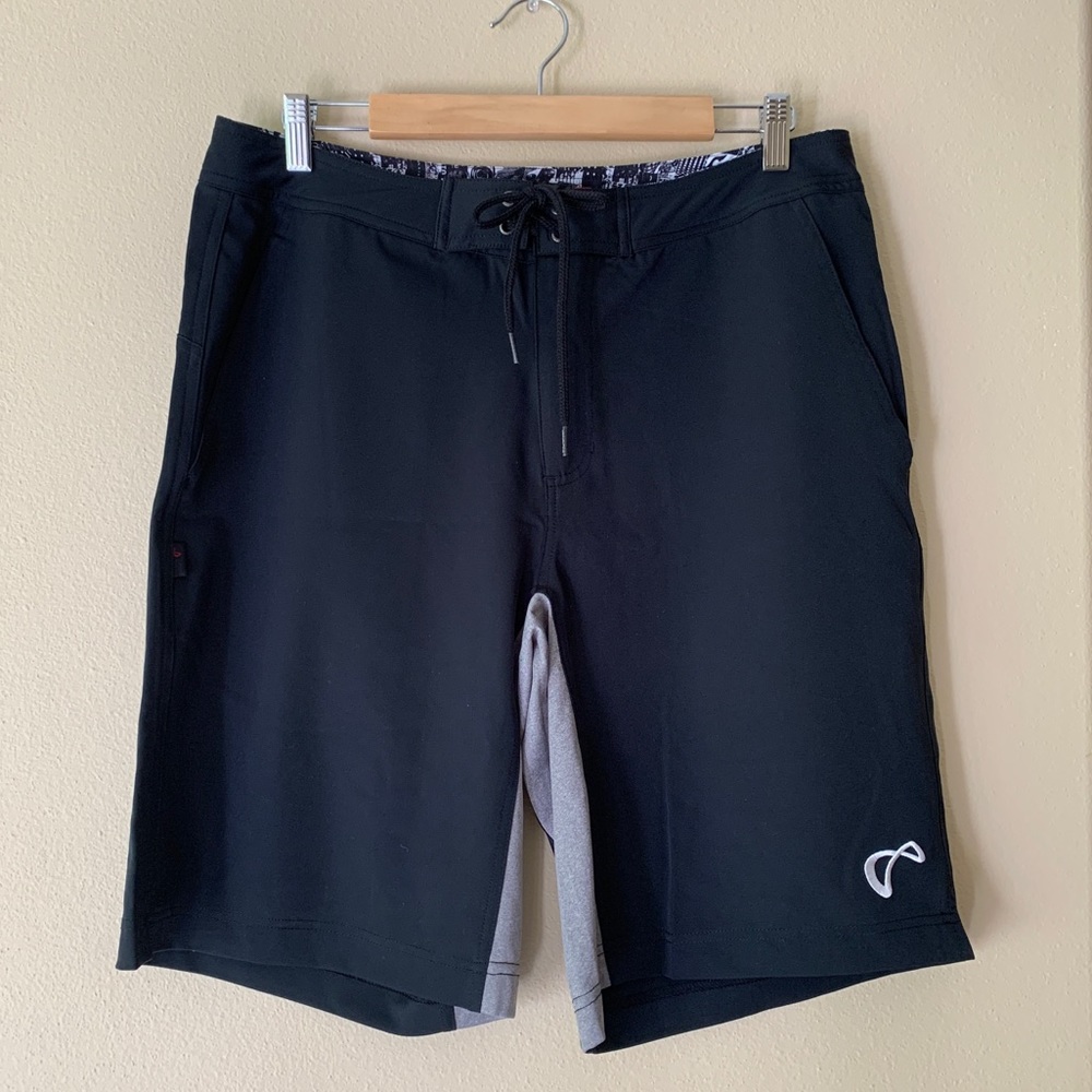 NWT Athletic DNA Black Sports Performance Board Shorts Run Tennis Size M